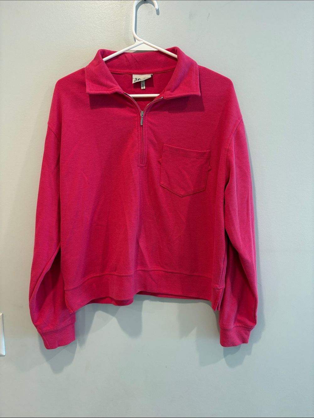 Women’s Fuchsia Half-Zip Pullover Sweatshirt ptp 23.5 length 24